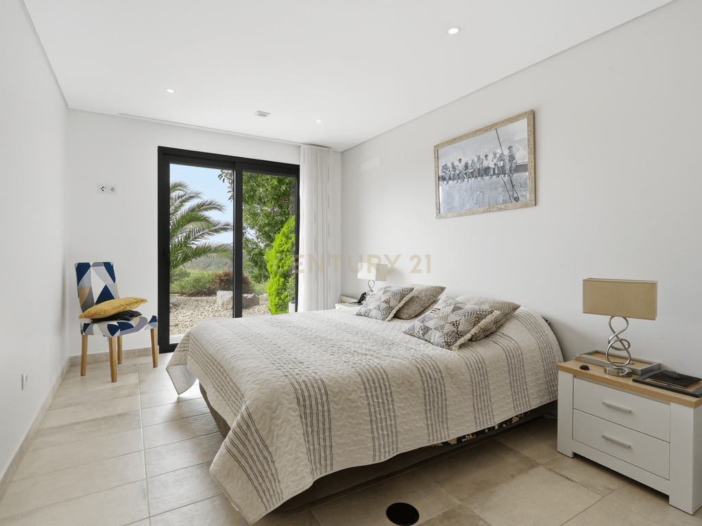 3-bedroom villa in Caldas da Rainha – image 16