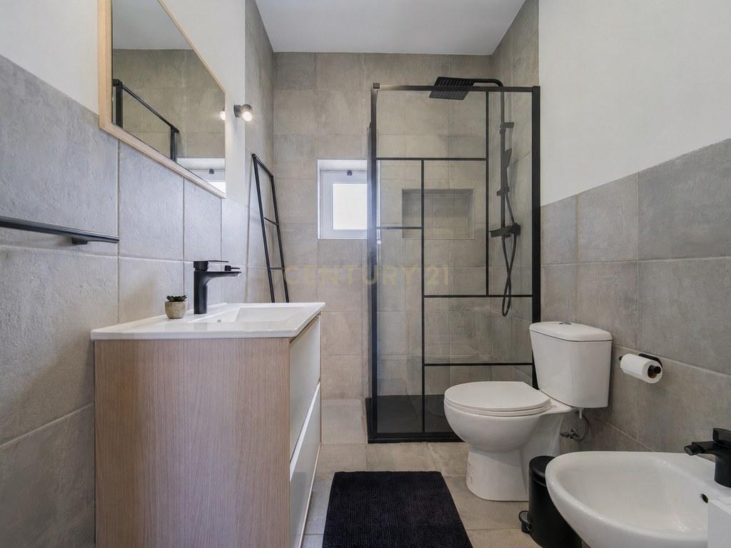 Apartment T1 in Olhão — image 16