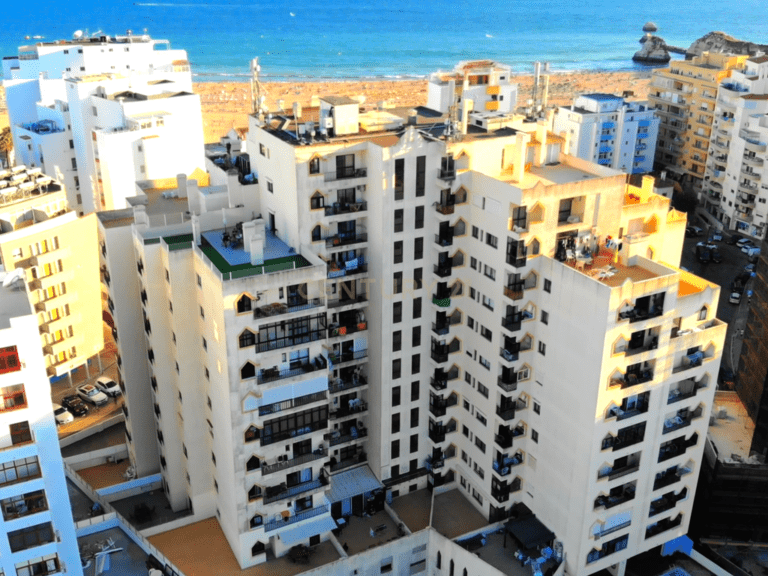 Apartment T1 in Portimão — image 01