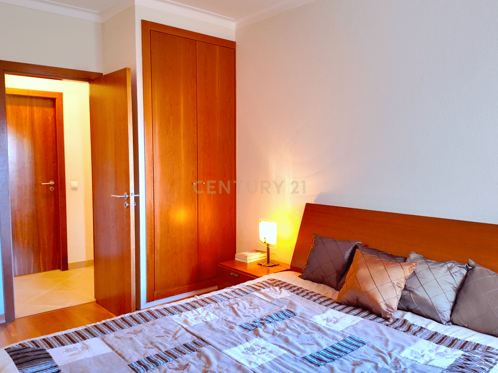 Apartment T1 in Portimão — image 12