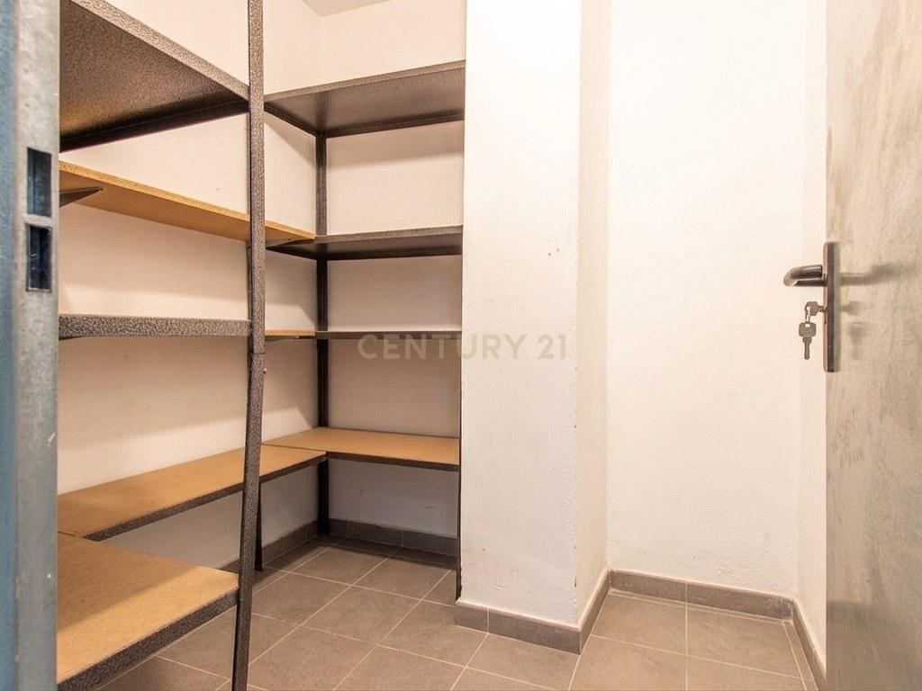 Apartment T2 in Corroios — image 15