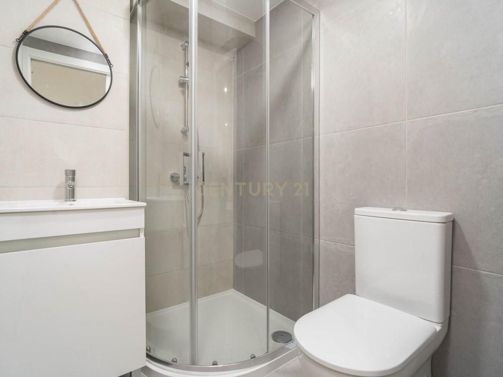 Apartment T2 in União das freguesias de Coimbra (Sé Nova, Santa Cruz, Almedina e São Bartolomeu) — image 09