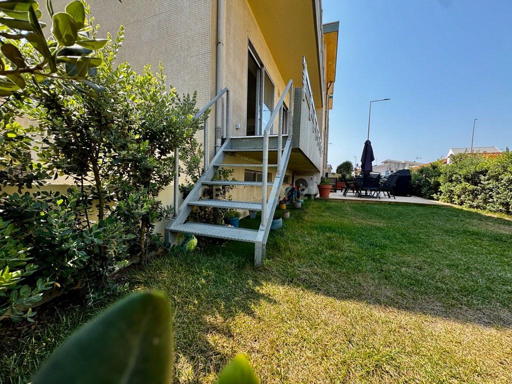 Apartment T3 in Mindelo — image 01