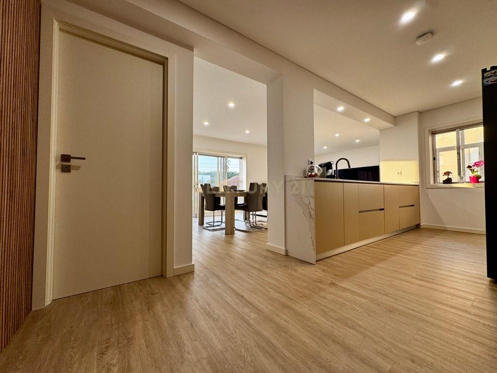 Apartment T3 in Mindelo — image 09