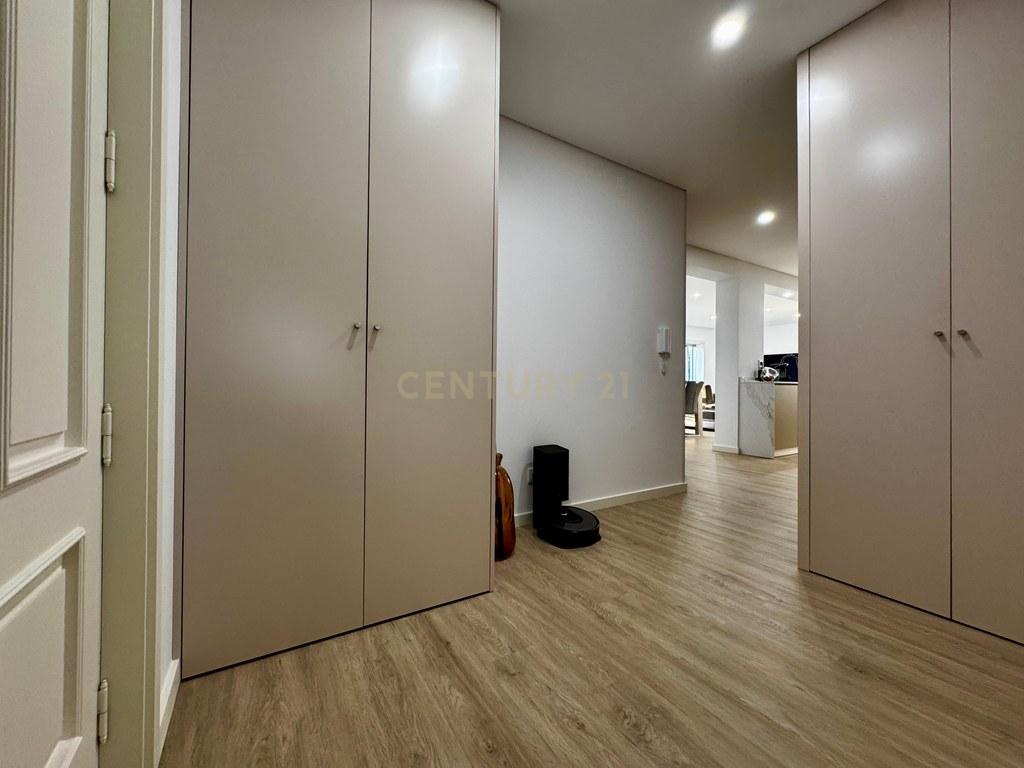 Apartment T3 in Mindelo — image 13