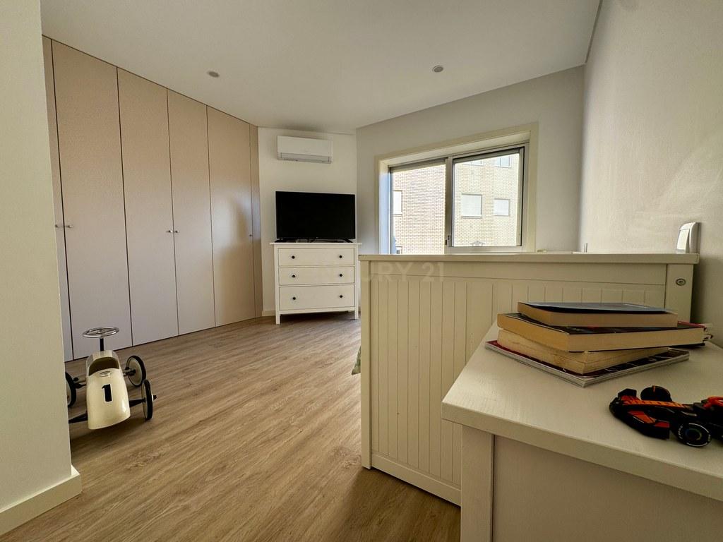 Apartment T3 in Mindelo — image 20