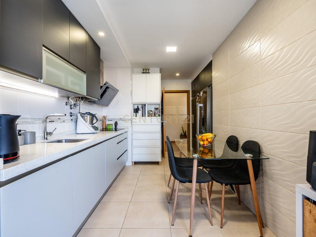 Apartment T3 in Portimão — image 06