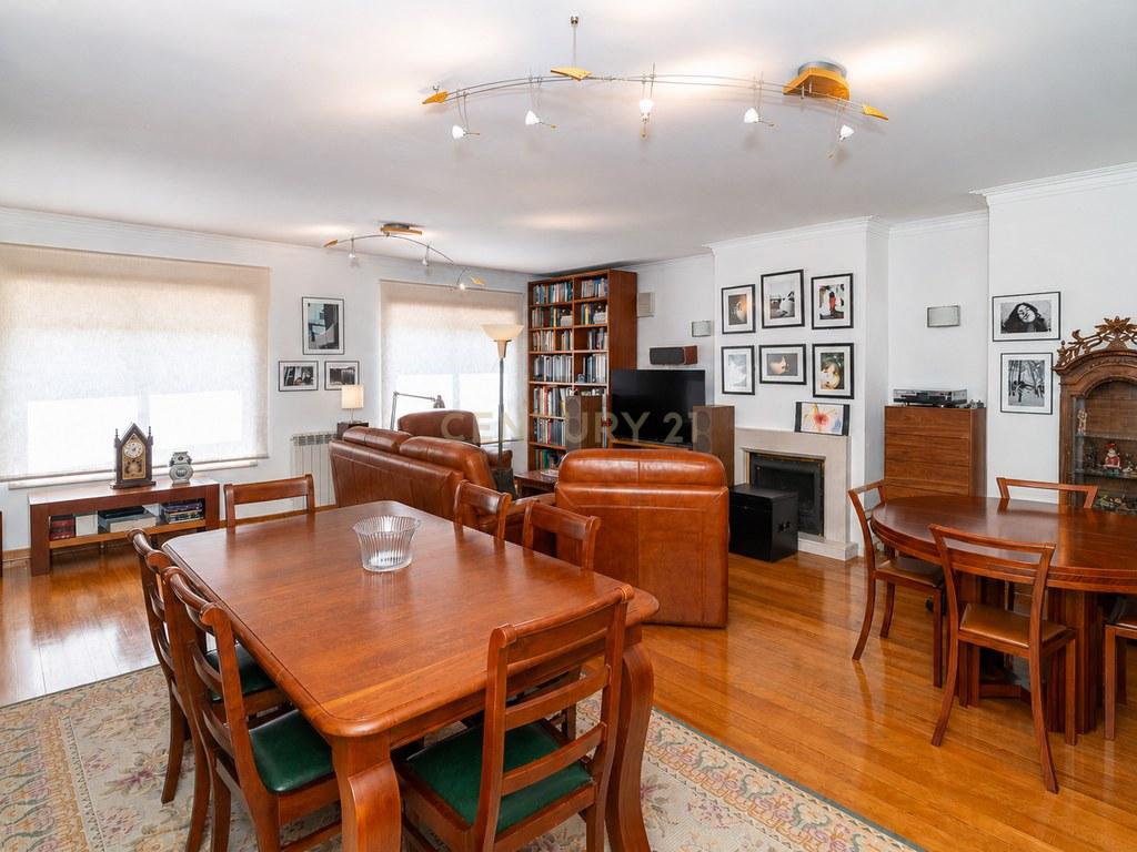 Apartment T3 in Santo António dos Olivais — image 04