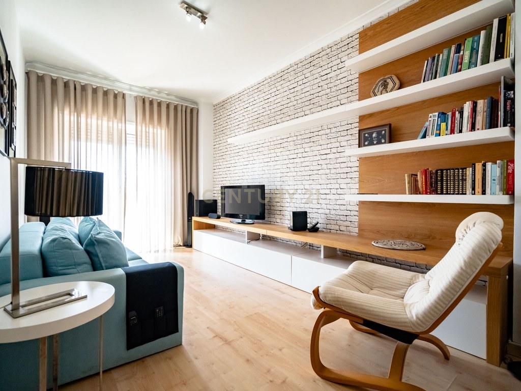 Apartment T3 in União das freguesias de Coimbra (Sé Nova, Santa Cruz, Almedina e São Bartolomeu) — image 05