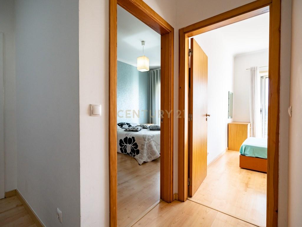 Apartment T3 in União das freguesias de Coimbra (Sé Nova, Santa Cruz, Almedina e São Bartolomeu) — image 13