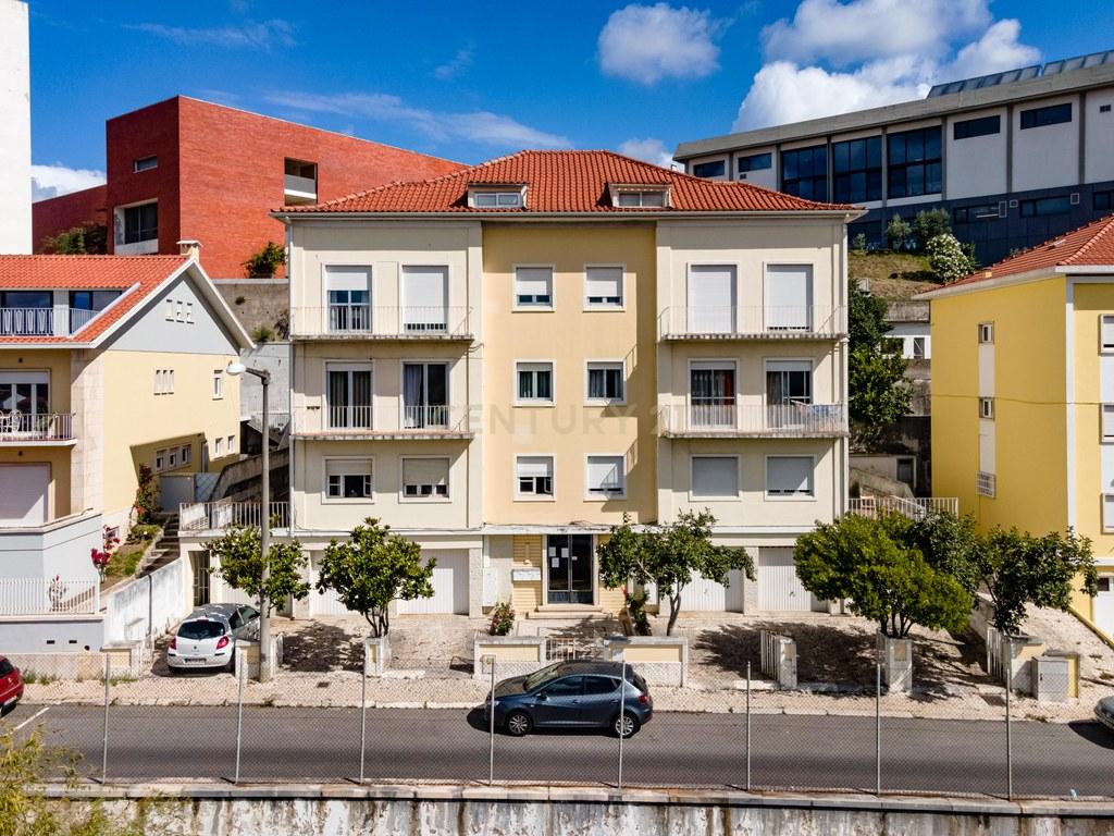 Apartment T3 in União das freguesias de Coimbra (Sé Nova, Santa Cruz, Almedina e São Bartolomeu) — image 16