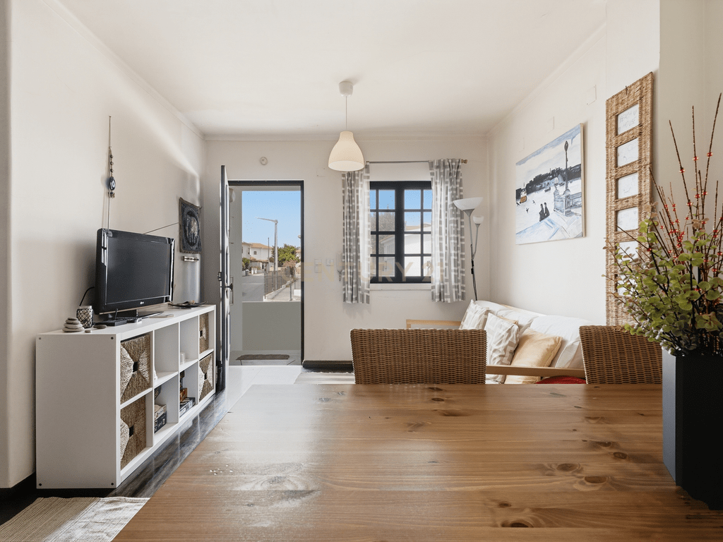 Apartment T3 in União das freguesias de Lourinhã e Atalaia — image 02