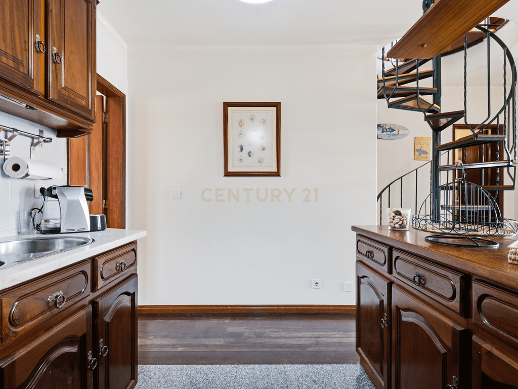 Apartment T3 in União das freguesias de Lourinhã e Atalaia — image 07