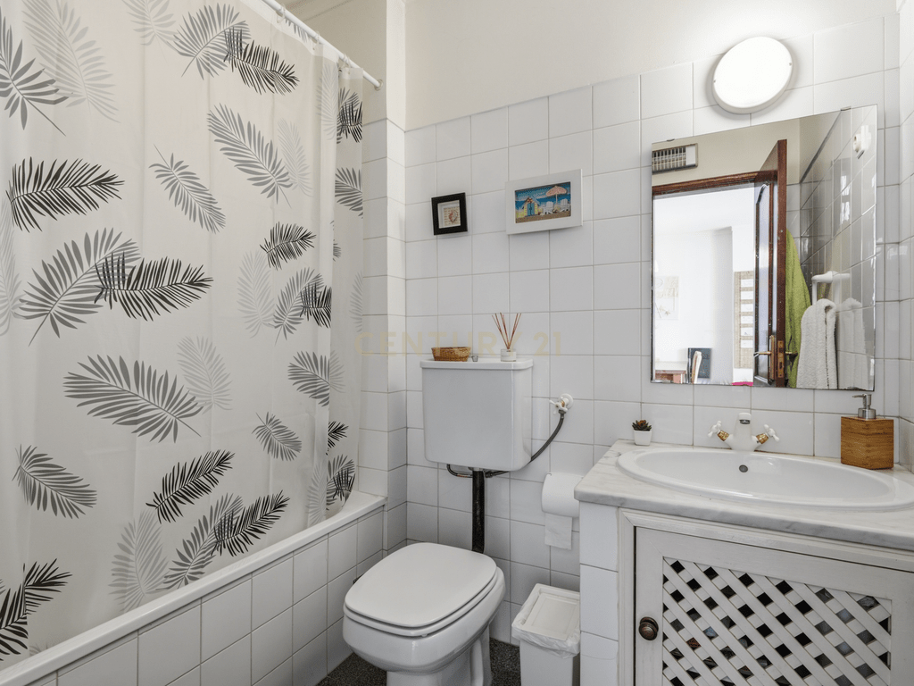 Apartment T3 in União das freguesias de Lourinhã e Atalaia — image 13