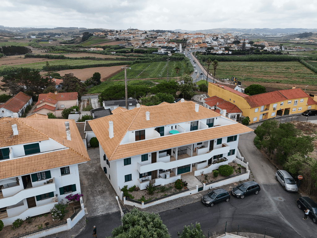 Apartment T3 in União das freguesias de Lourinhã e Atalaia — image 37