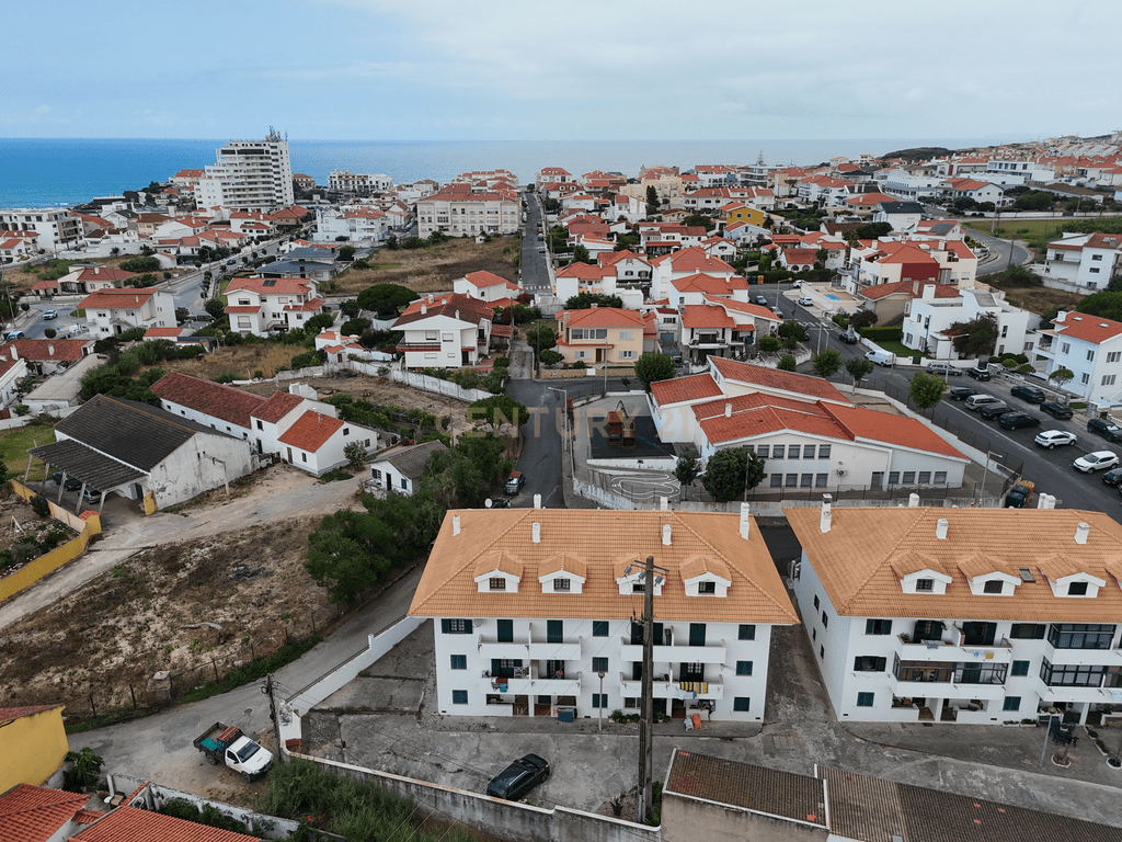 Apartment T3 in União das freguesias de Lourinhã e Atalaia — image 38