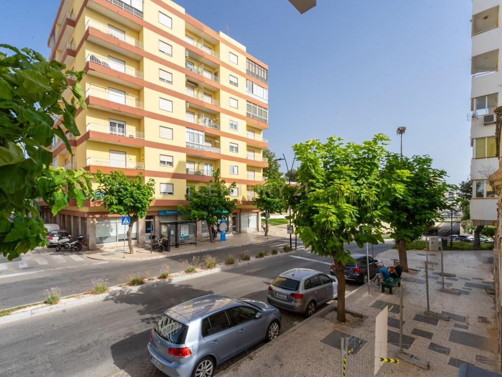 Apartment T4+ in Olhão — image 17