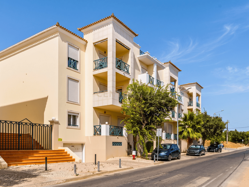 Apartment T4+ in União das freguesias de Conceição e Estoi — image 08
