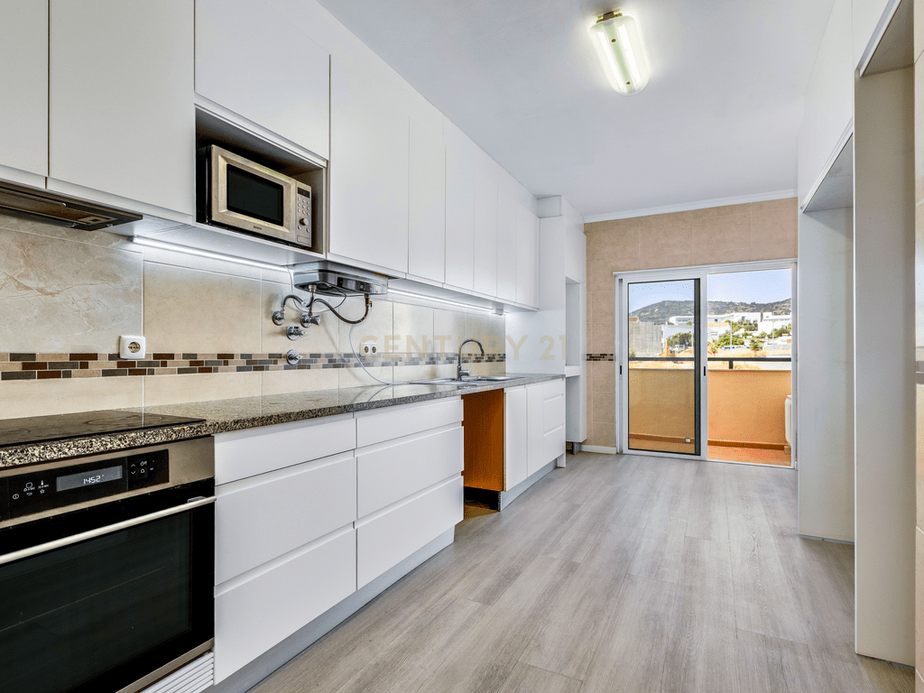 Apartment T4+ in União das freguesias de Conceição e Estoi — image 12