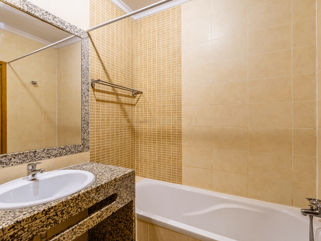 Apartment T4+ in União das freguesias de Conceição e Estoi — image 21