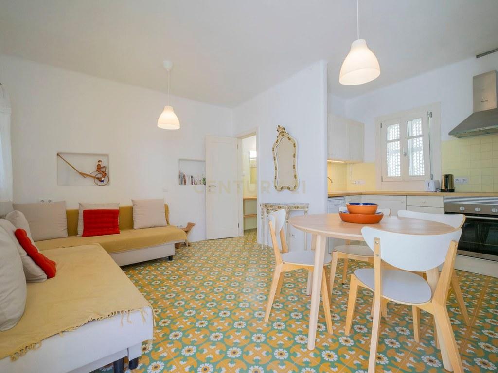 House T1 in União das freguesias de Tavira (Santa Maria e Santiago) — image 04