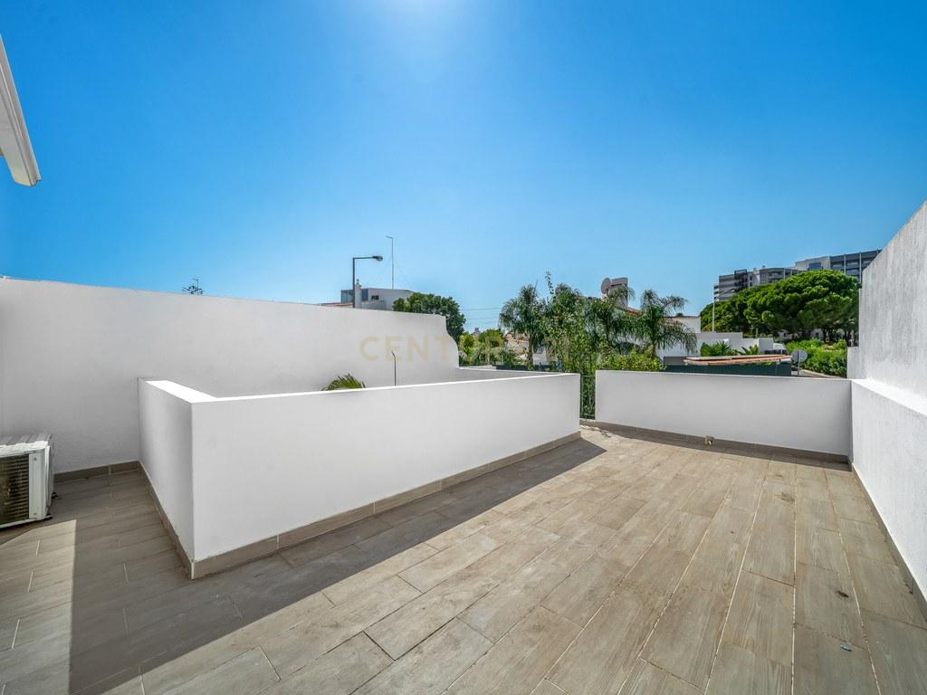 House T2 in Albufeira e Olhos de Água — image 18