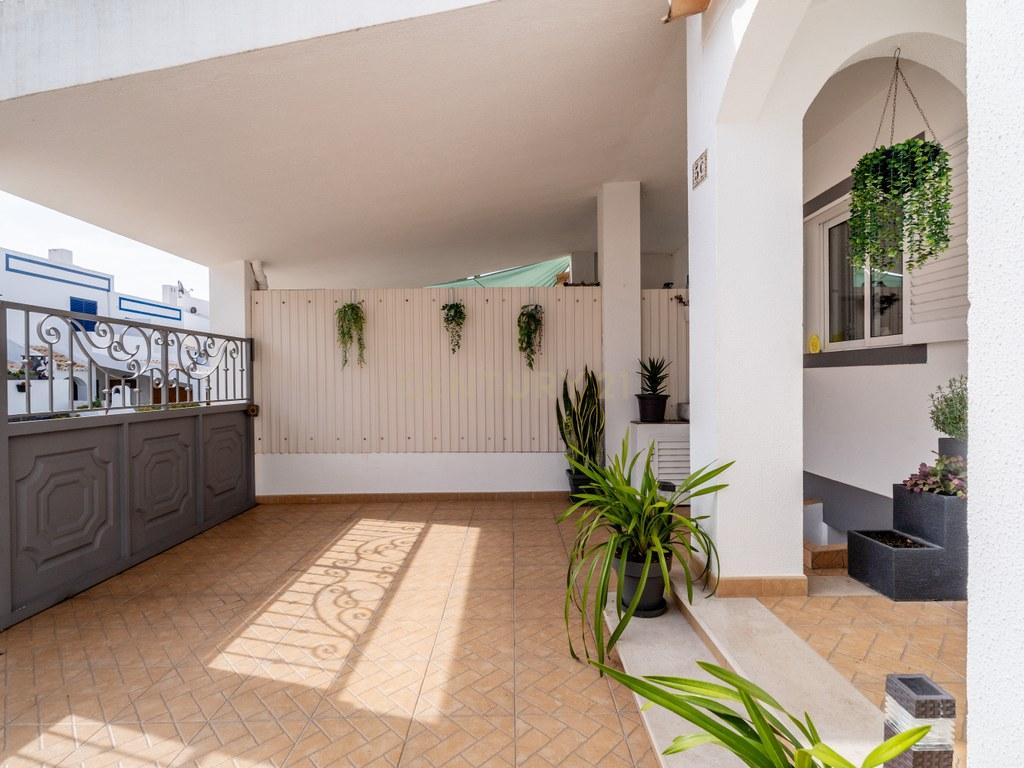 House T2 in Albufeira e Olhos de Água — image 03