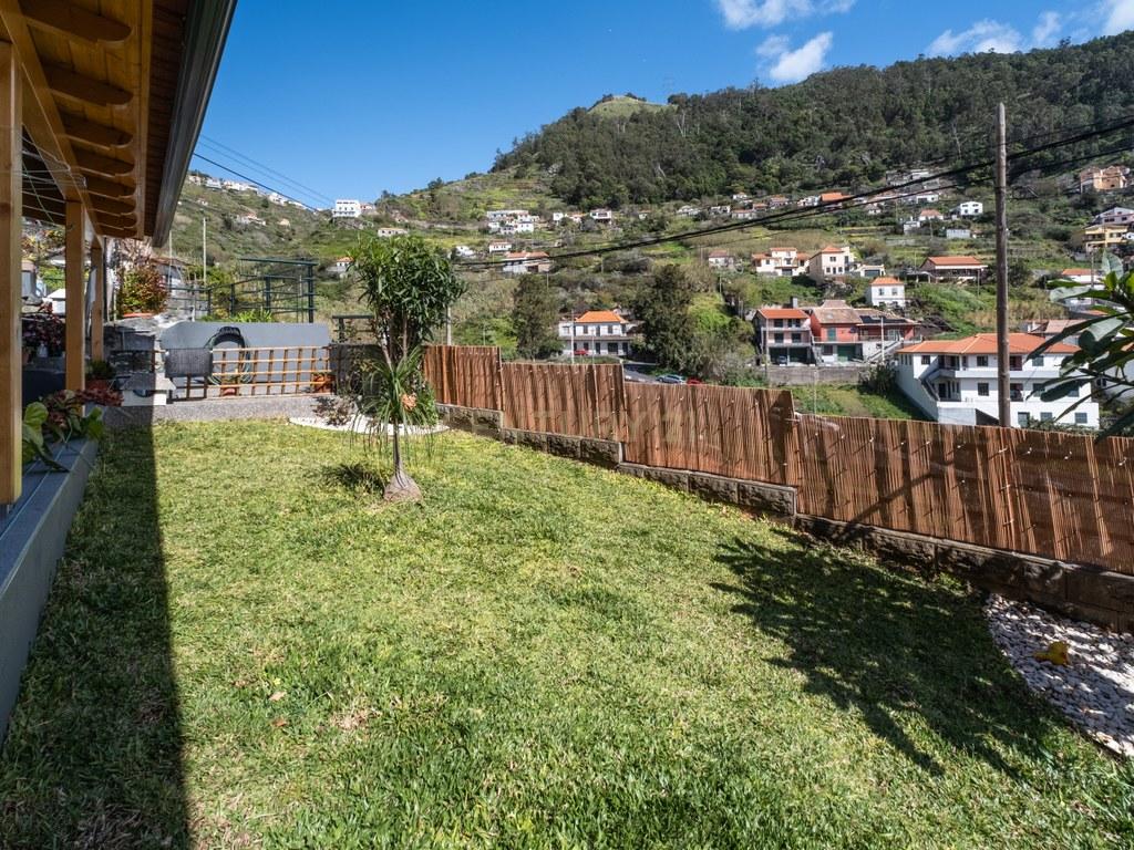 House T3 in Campanário — image 05
