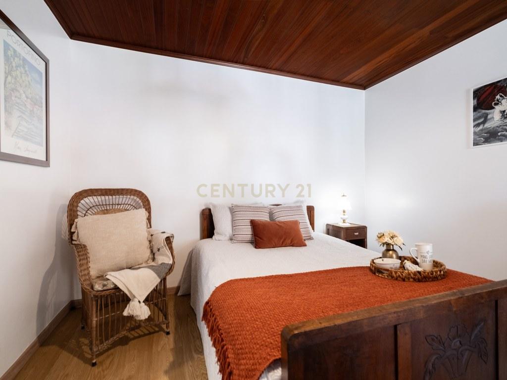 House T3 in Campanário — image 08