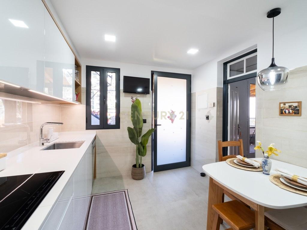 House T3 in Campanário — image 11