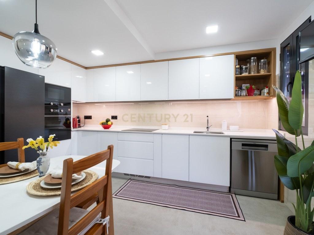 House T3 in Campanário — image 13