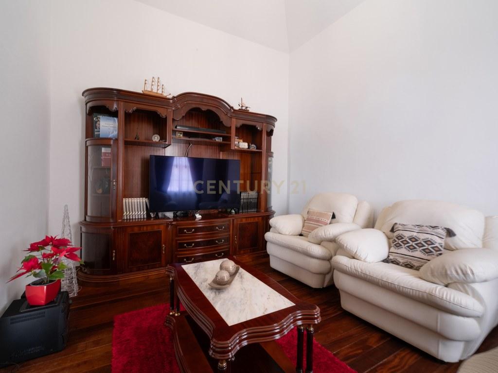 House T3 in Campanário — image 21