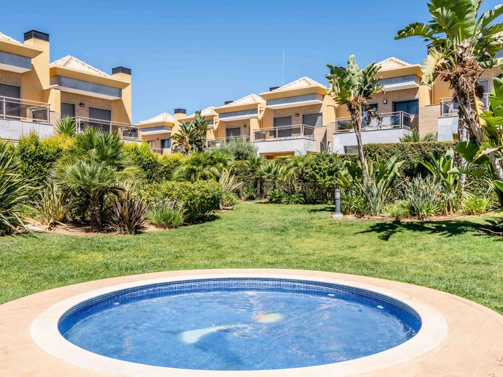 House T3 in Ferreiras — image 05