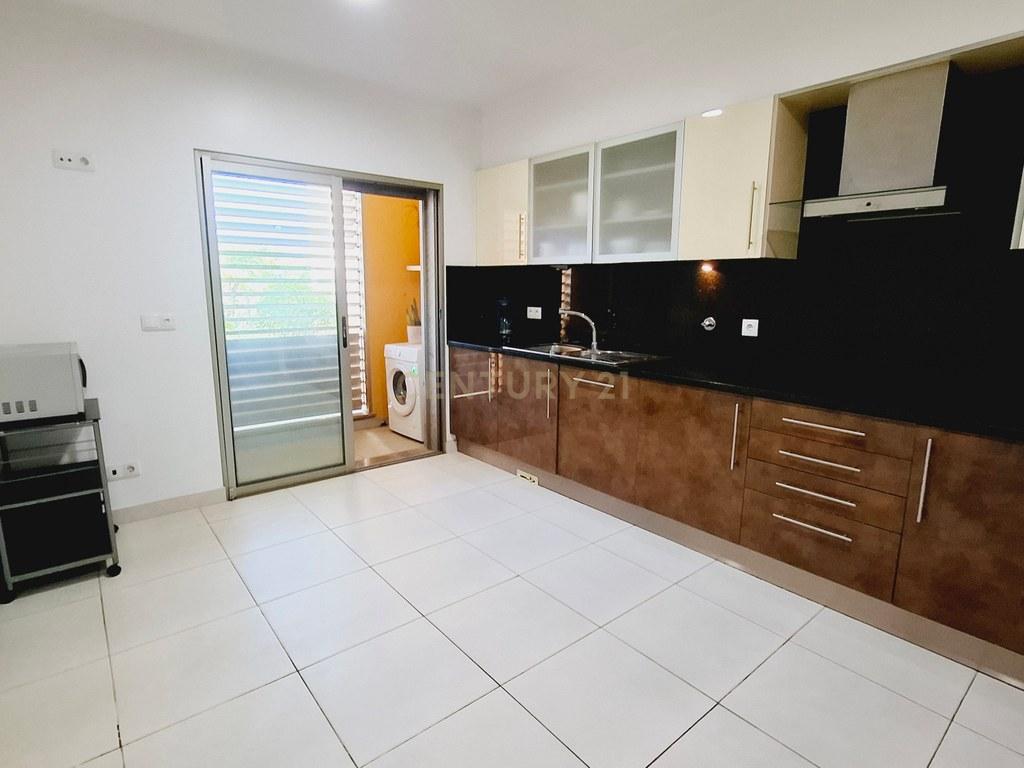 House T3 in Ferreiras — image 09