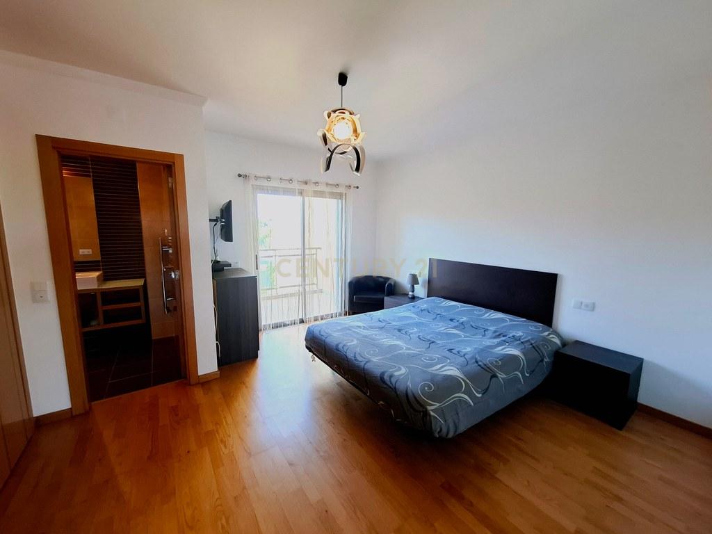 House T3 in Ferreiras — image 19