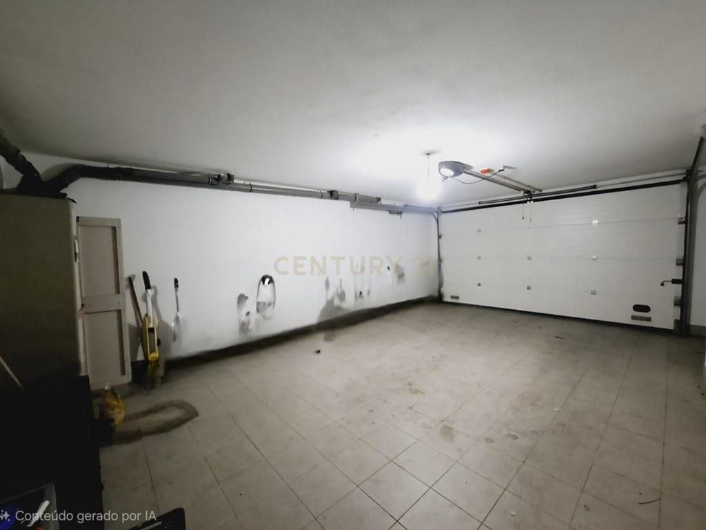 House T3 in Ferreiras — image 40