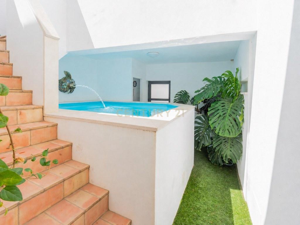 House T3 in Olhão — image 13