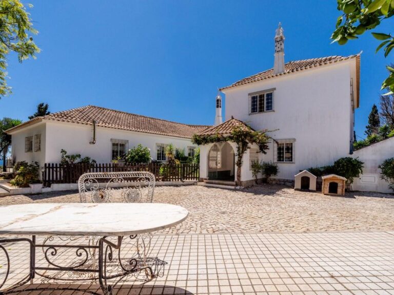 House T4+ in Albufeira e Olhos de Água — image 01