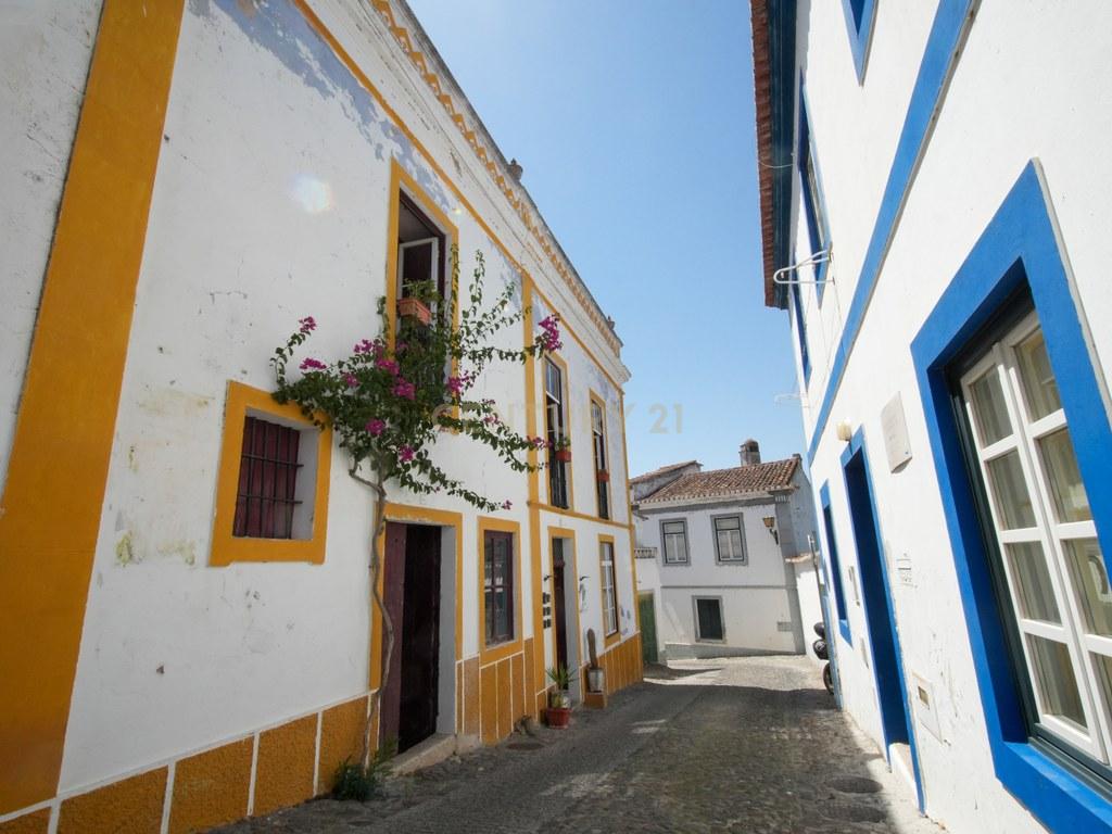 House T4+ in Mértola — image 01