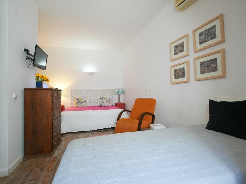 House T4+ in Mértola — image 22