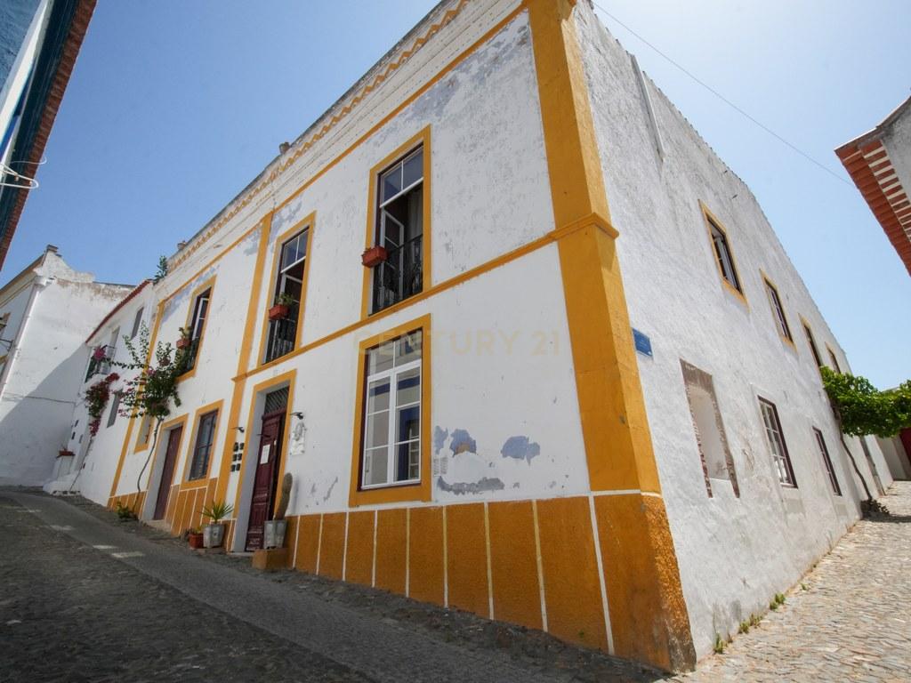 House T4+ in Mértola — image 36