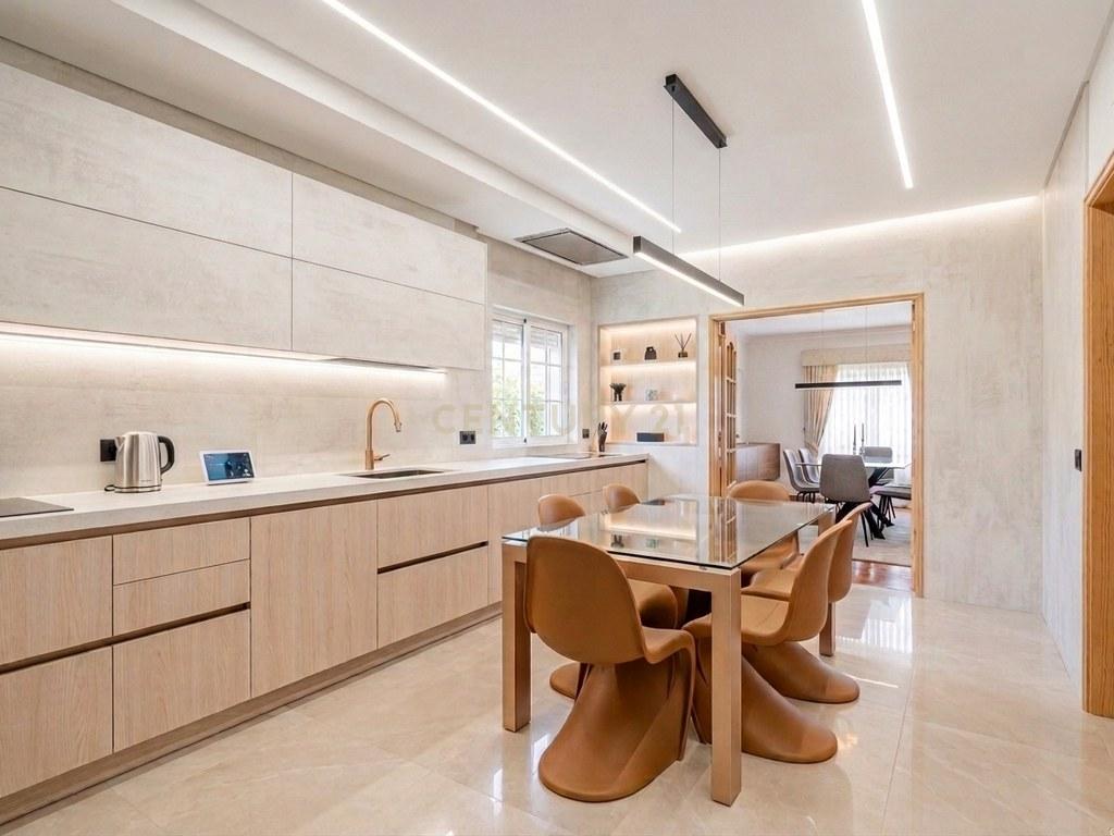 House T4+ in Montenegro — image 23