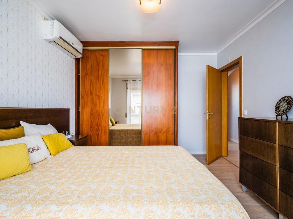 House T4+ in União das freguesias de Marrazes e Barosa — image 28