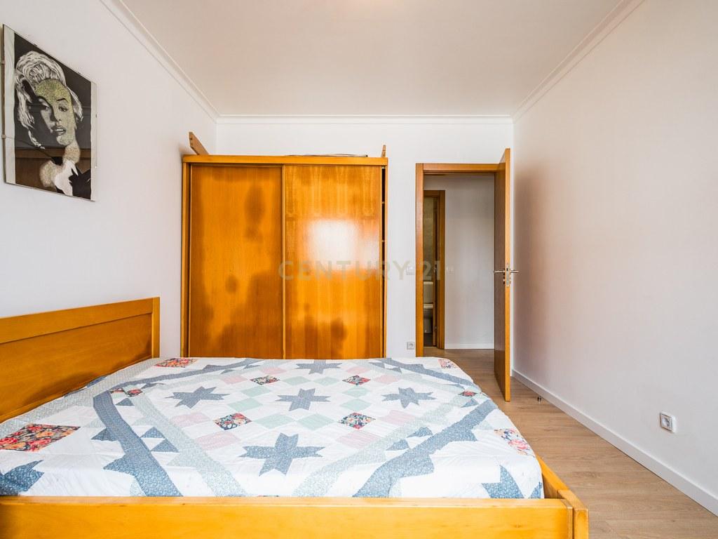 House T4+ in União das freguesias de Marrazes e Barosa — image 32