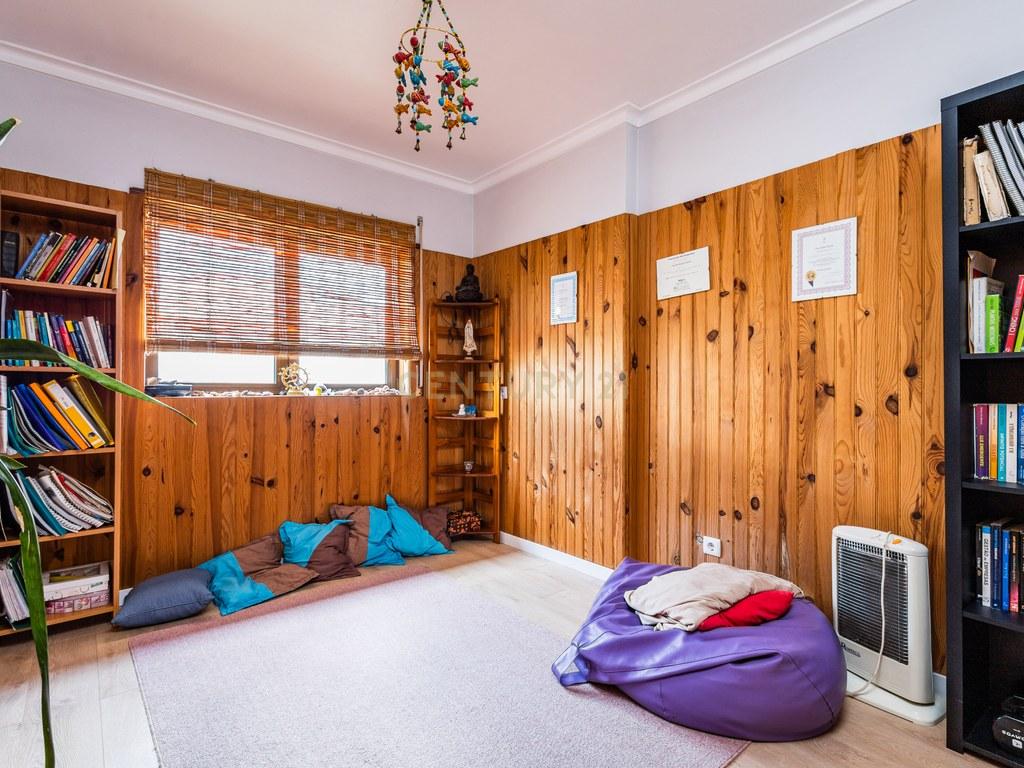 House T4+ in União das freguesias de Marrazes e Barosa — image 36