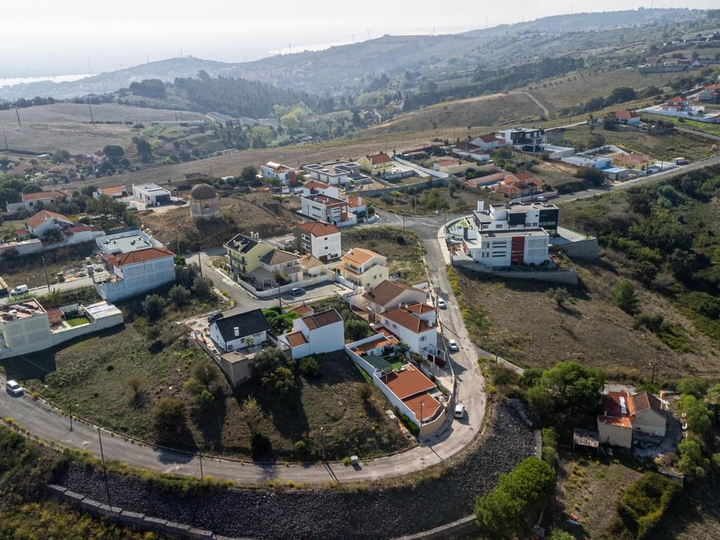 House T4+ in Vila Franca de Xira — image 22