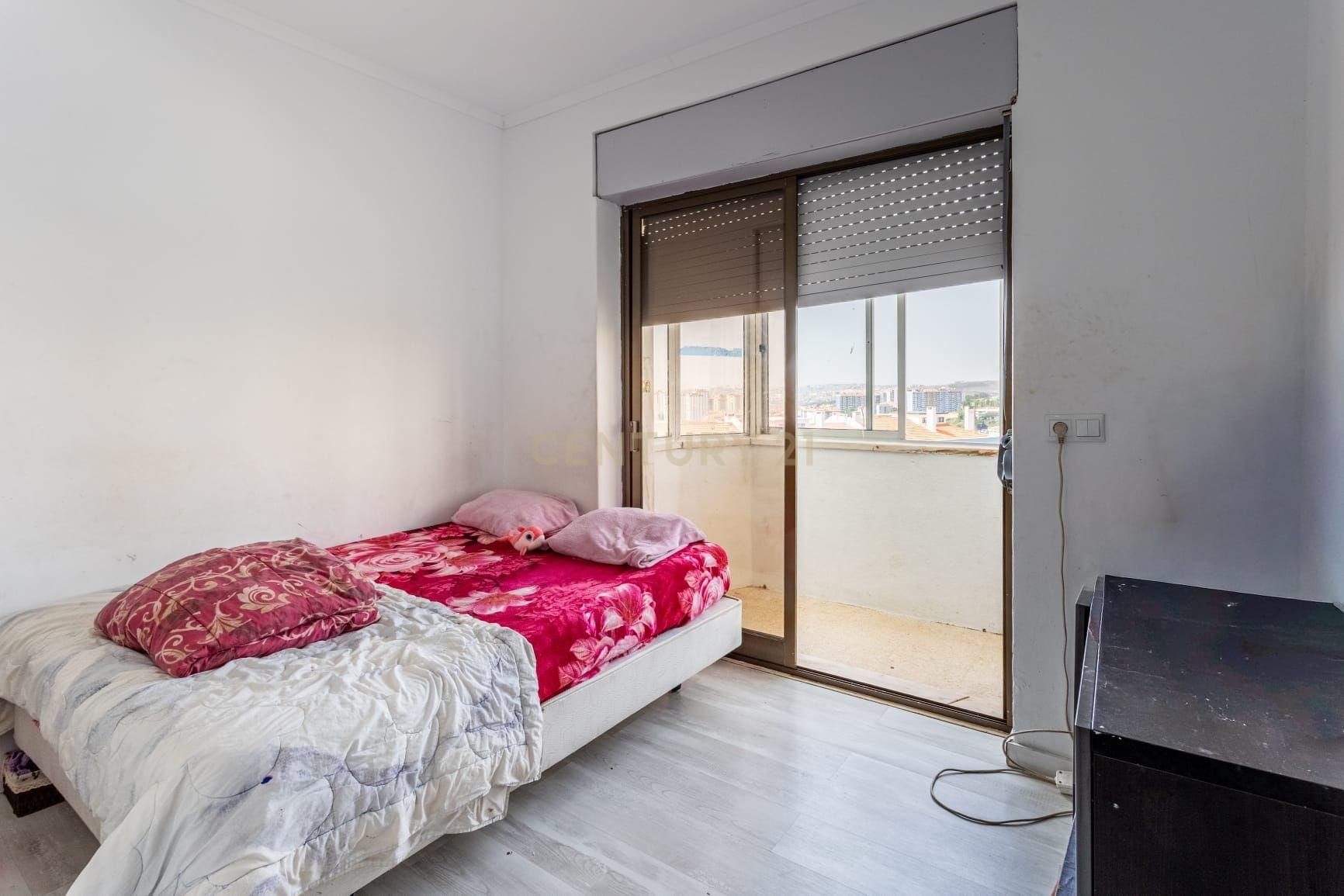 3-bedroom apartment in Ramada with 92 m² and an incredible view over Lisbon — C0364-06393 — image 04