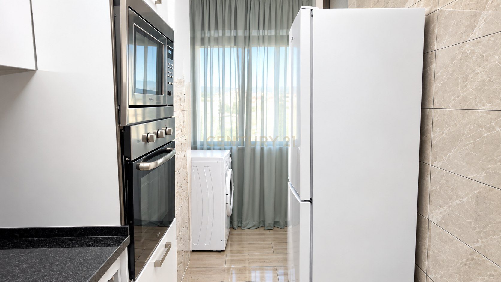 3-bedroom apartment in Ramada with 92 m² and an incredible view over Lisbon — C0364-06393 — image 06