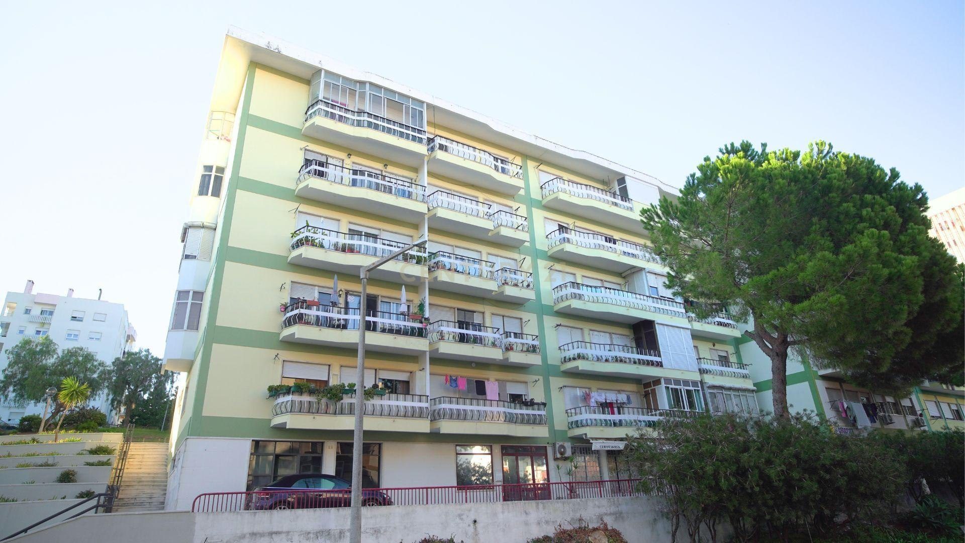 3-bedroom apartment in Ramada with 92 m² and an incredible view over Lisbon — C0364-06393 — image 07