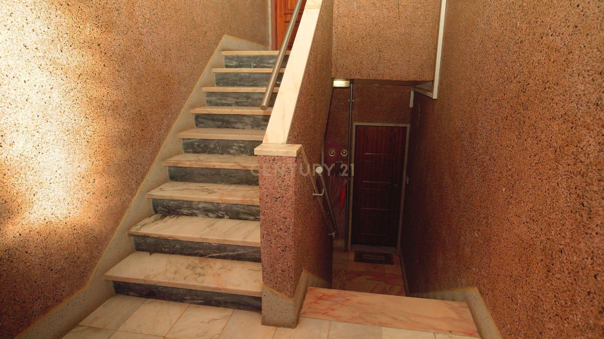 3-bedroom apartment in Ramada with 92 m² and an incredible view over Lisbon — C0364-06393 — image 12